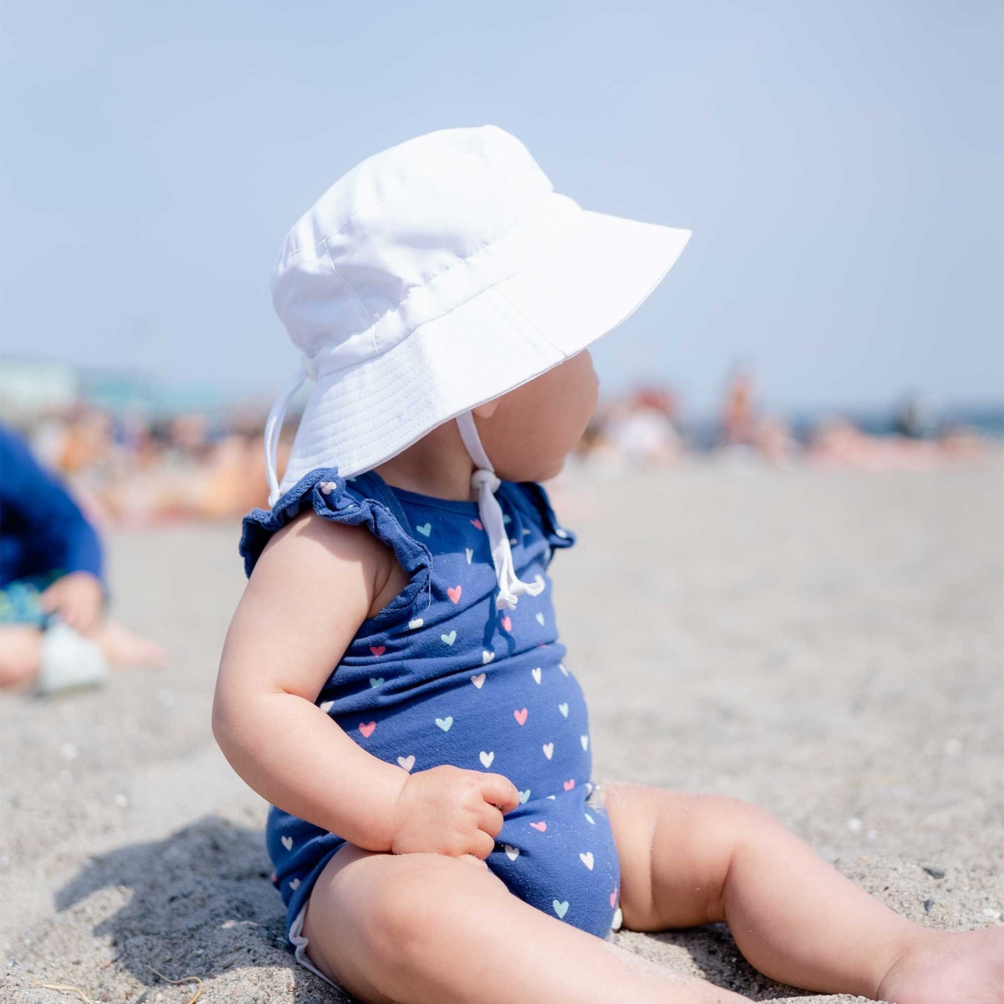 Aqua Dry Bucket Hat | White