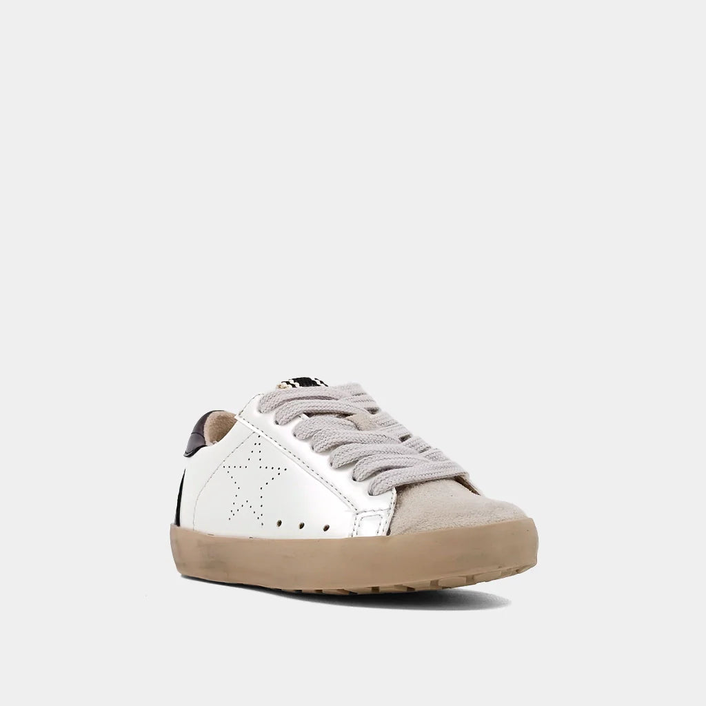 Mia Sneaker | Metallic White