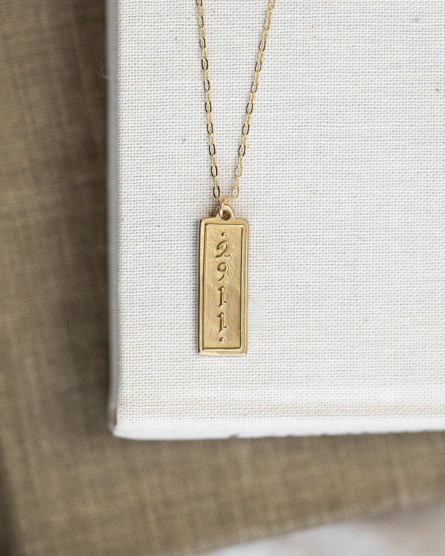 16" Pendant Necklace | Jeremiah 29:11